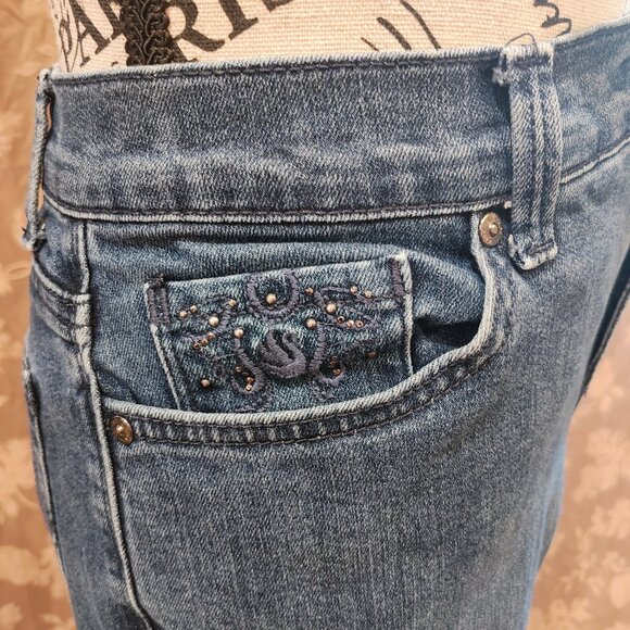 Gloria Vanderbilt Amanda Straight Jeans, Size 8 Short, Used - Picture 3 of 8